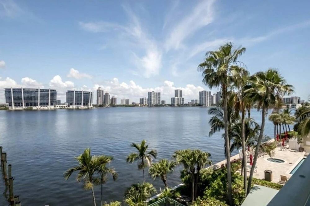 Le Montcalm 303 - Condo 4 People, Sunny Isles