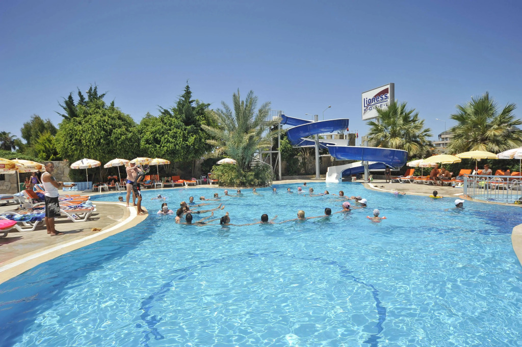 Lioness Hotel