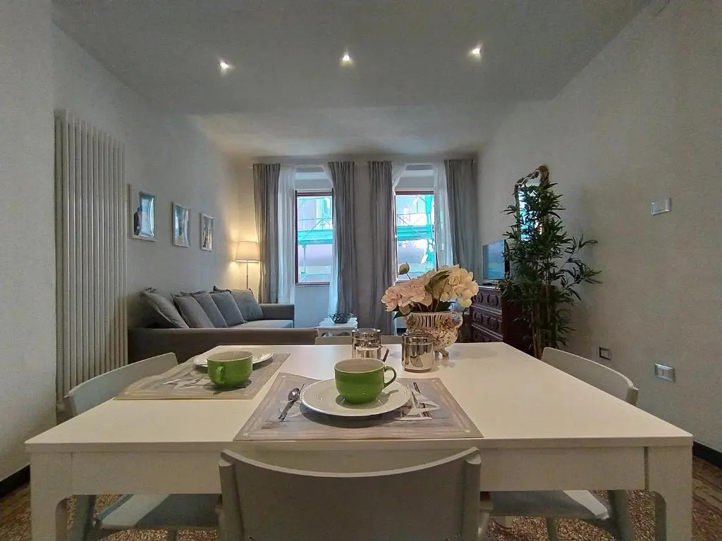 Rosanna House