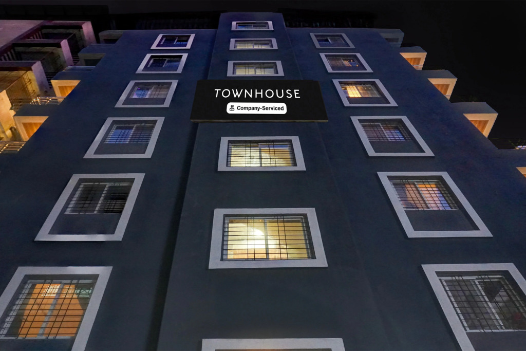 Super Townhouse Hinjewadi Corporate Stays