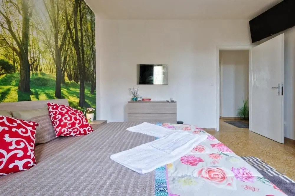 R & R Apartment