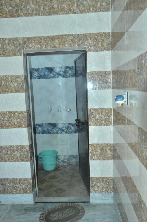 OYO HOME 92078 Pinky Homestay