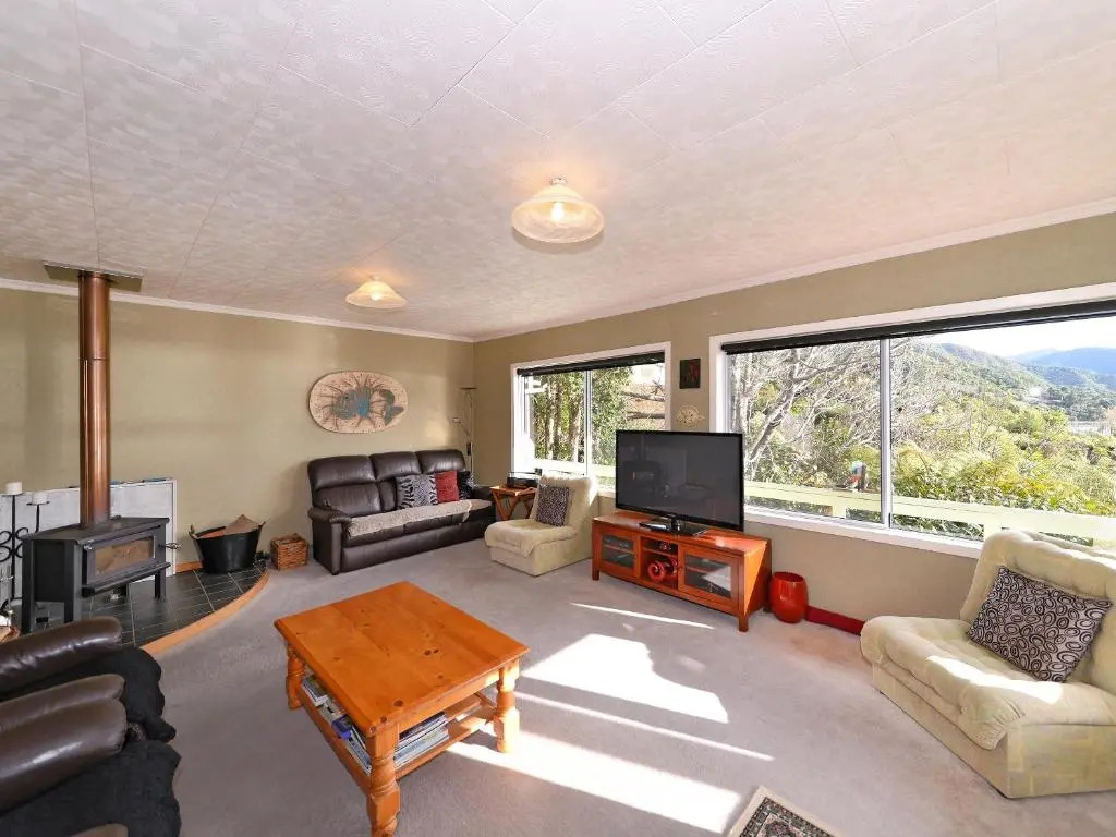 Mahakipawa Hideaway - Marlborough Sounds Holiday Home