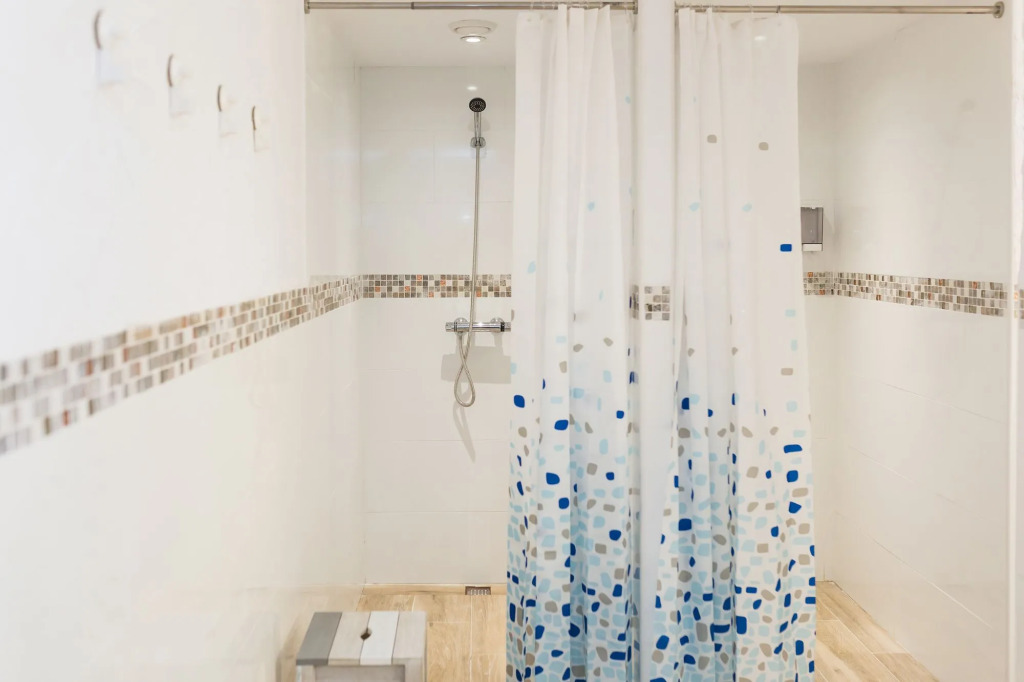 Y Hostel - Albergue Juvenil
