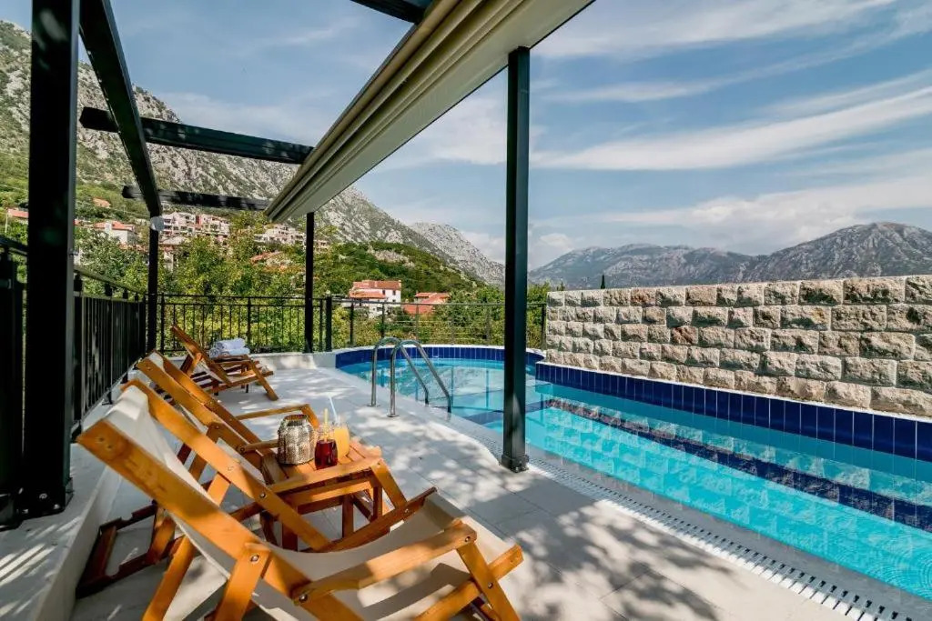 Green Bay Apartments Morinj