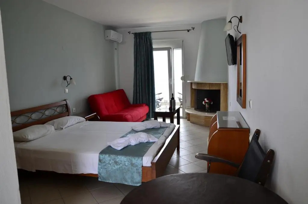 Kiwi Hotel