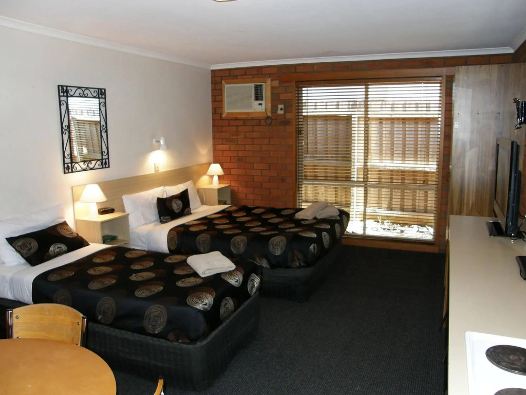 Shannon Motor Inn