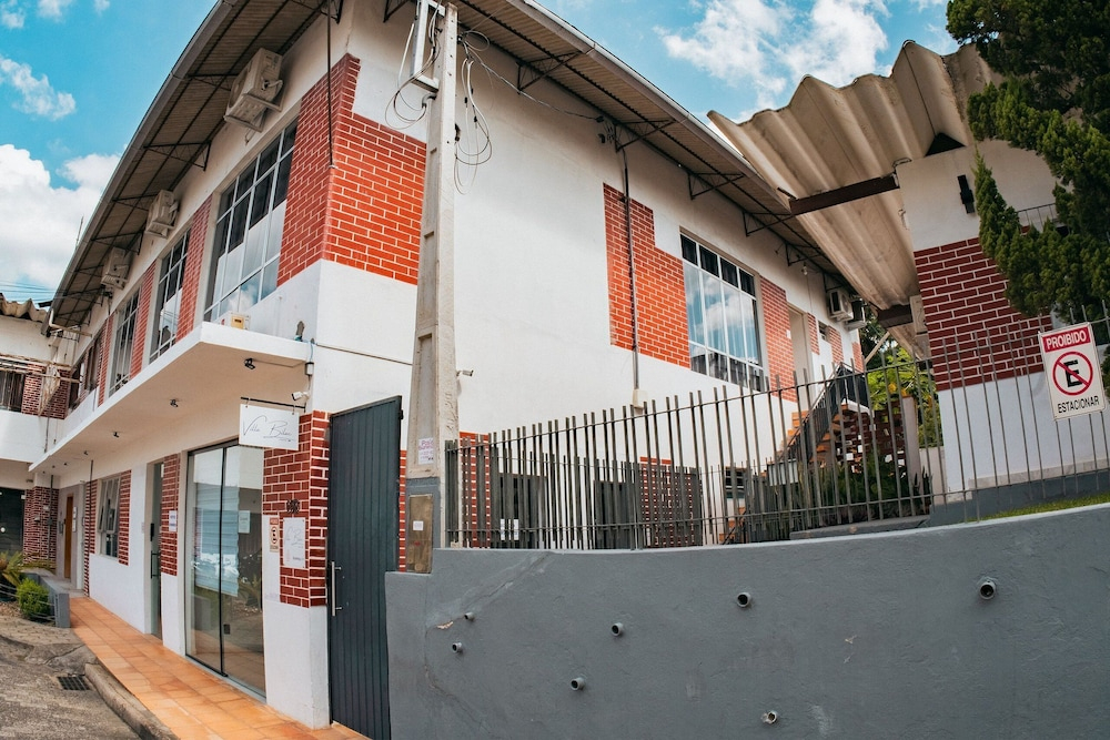 VILLA BILAC 09 - Studio Urbano próximo à Villa Germânica Bairro da Velha