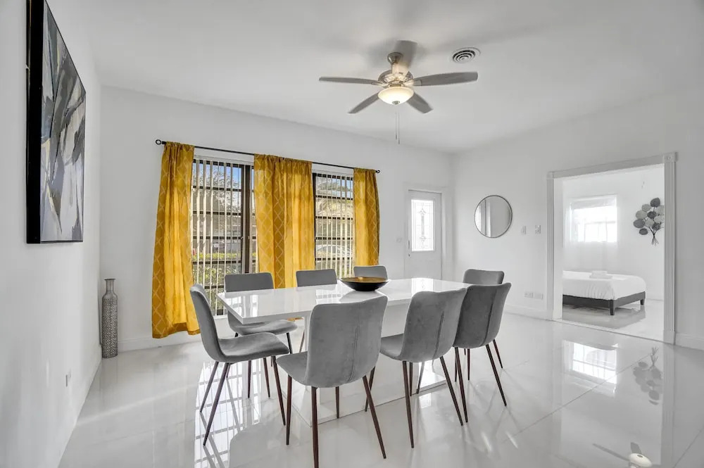 La Serre Miami Home & Private Pool Near Aventura Mall