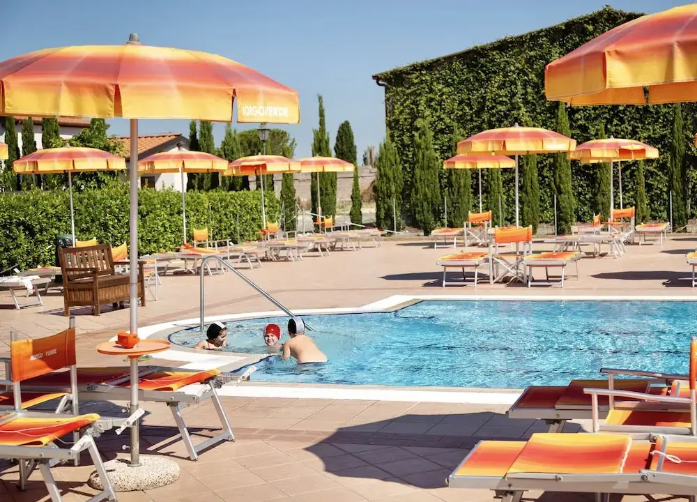 Residence con piscina a Vada A.C WIFI