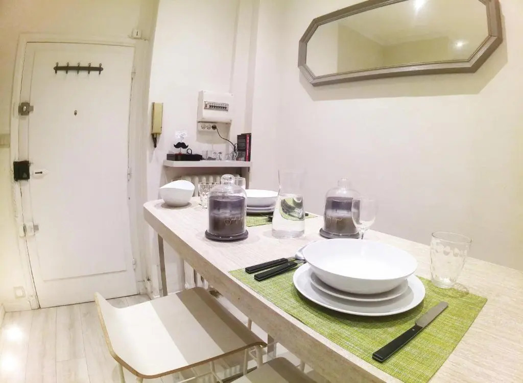 Apartment in the heart of Nice