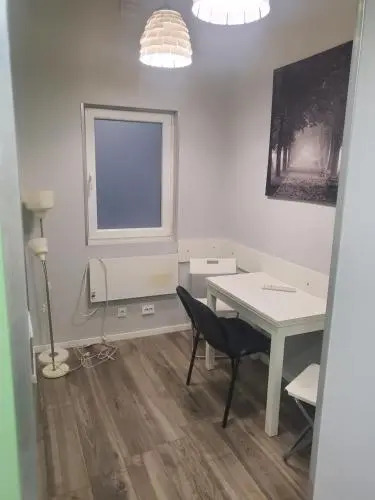 Economy Rooms and Apartments