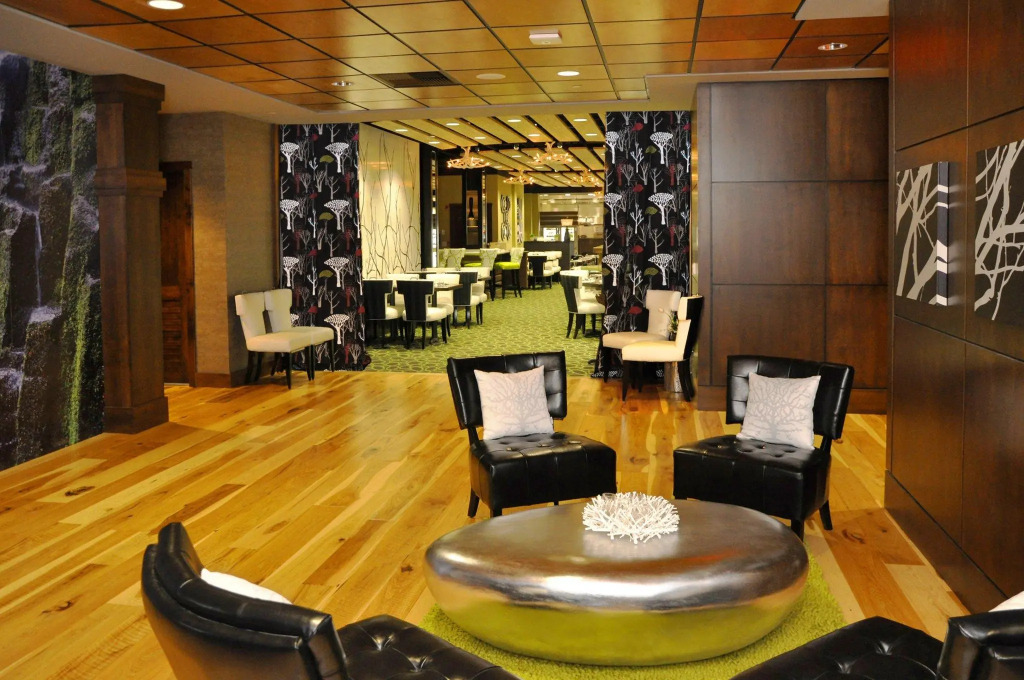 Oxford Hotel Bend
