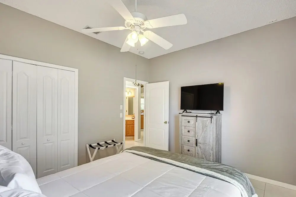 Saltwater Pool: Palm Coast Home  2 Mi to Beach