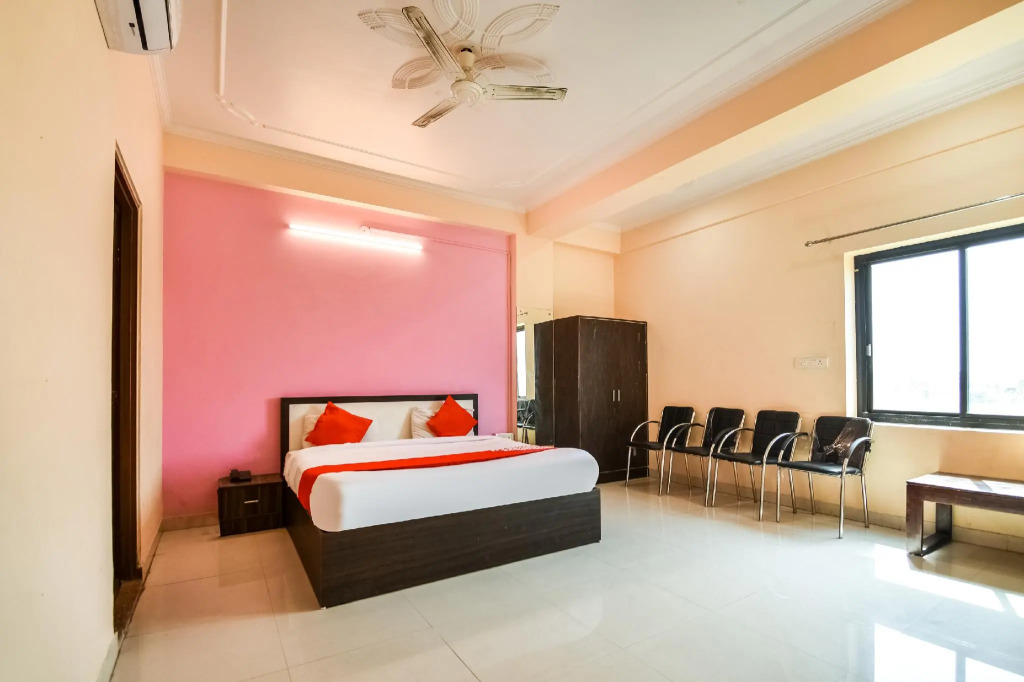 OYO Flagship 71491 Hotel Shri Ganesham