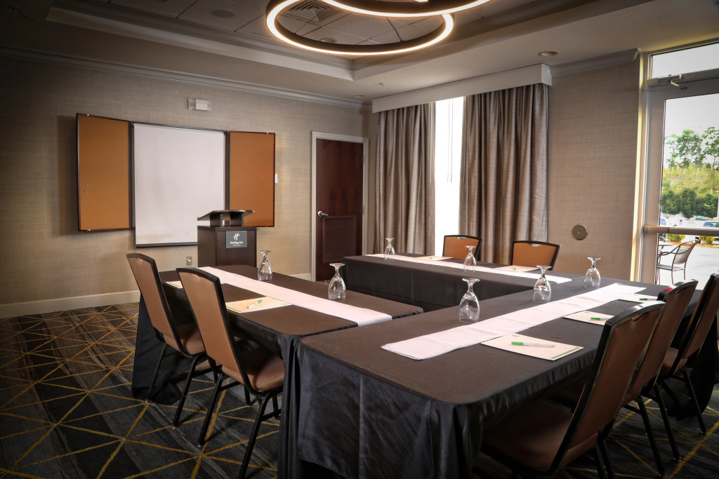 Holiday Inn Statesboro-University Area by IHG