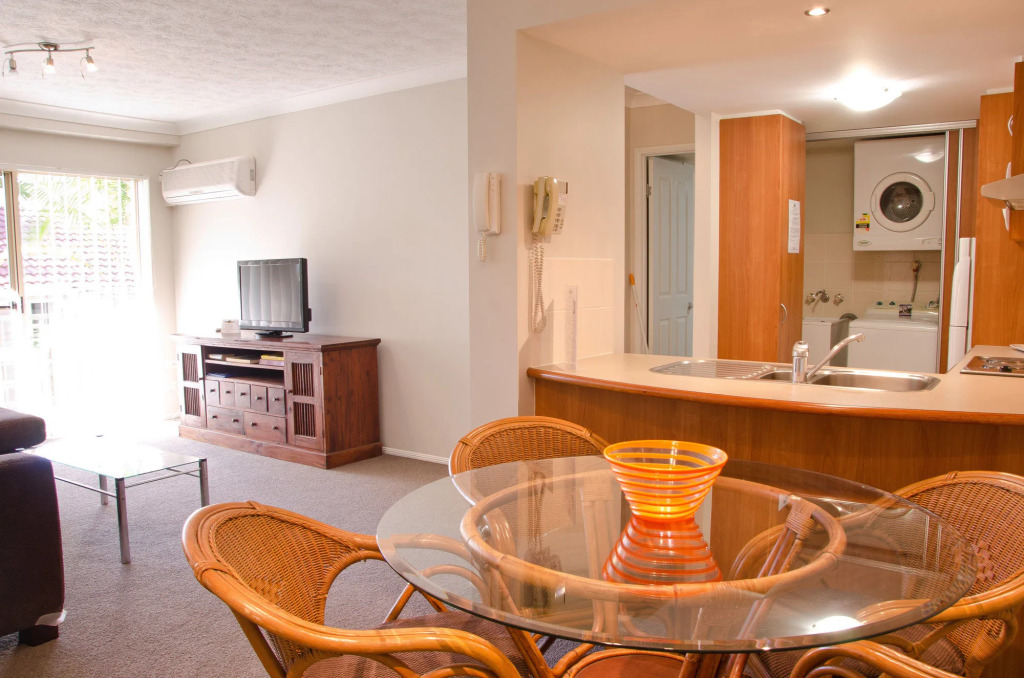 Bila Vista Kirra Beachside Apartments