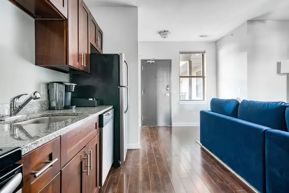CozySuites Music Row Charming 1BR free parking 49