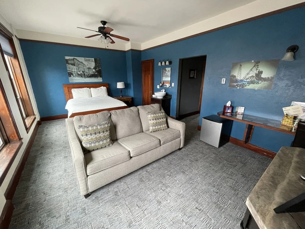 The Miner's Boutique Hotel