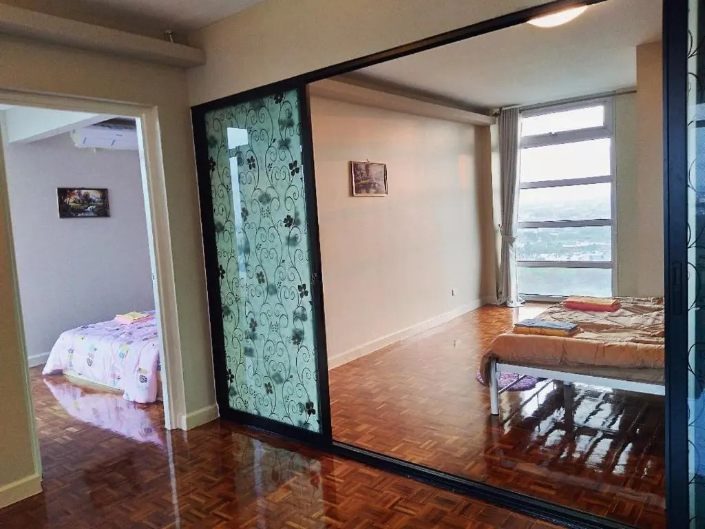 21C Riviera Up Condominium