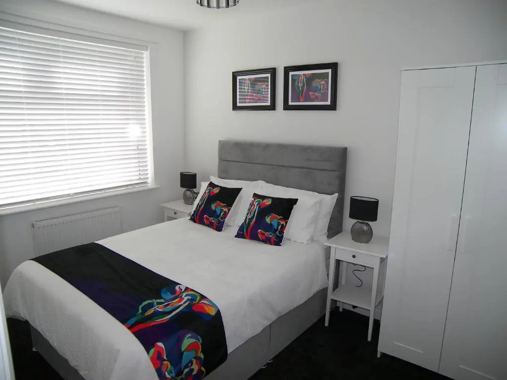 Belmont Apartments