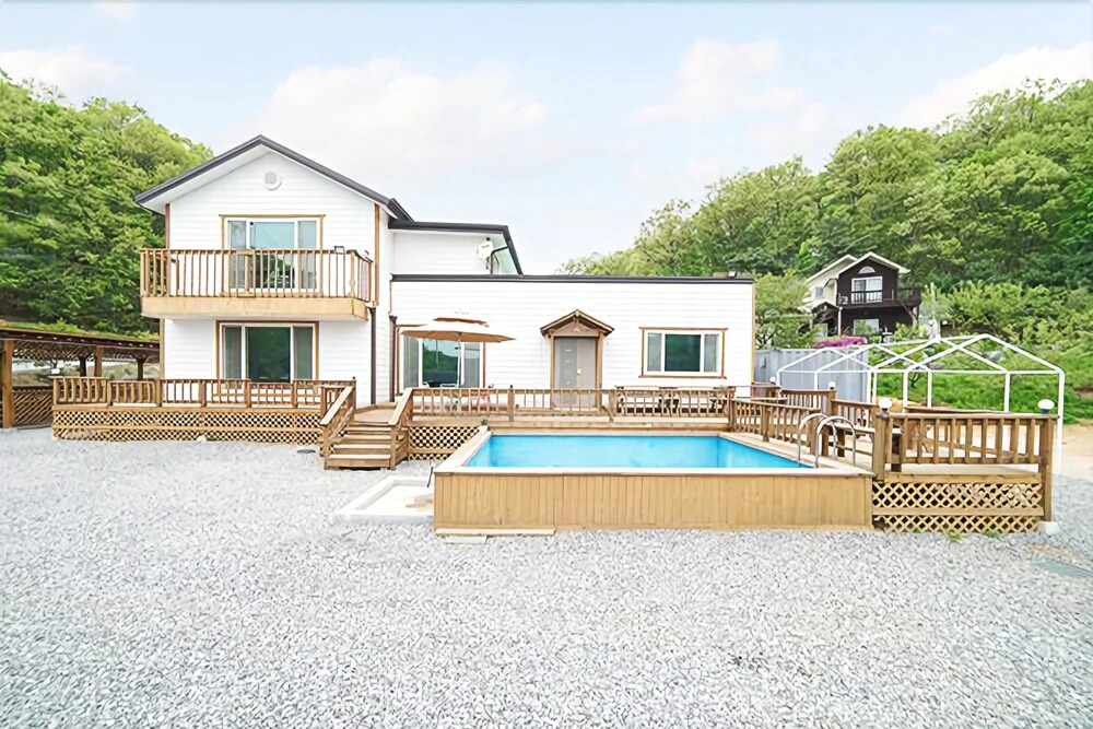Yeoju Midmi Pension