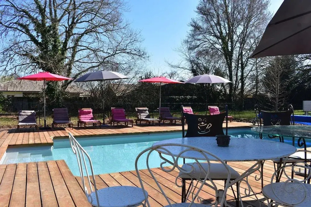 Baccara Lodge