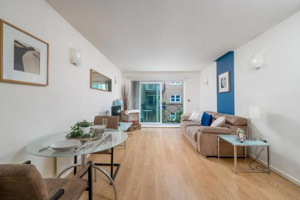 Luxury 1 Bed Apartment Close To Excel & o2