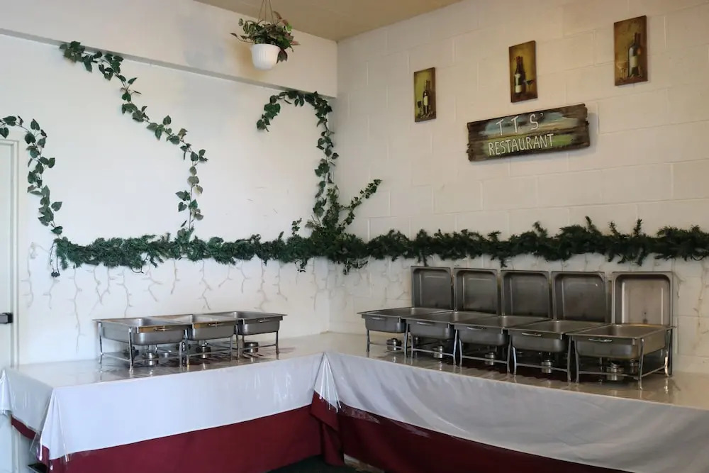 Manitou Motor Inn