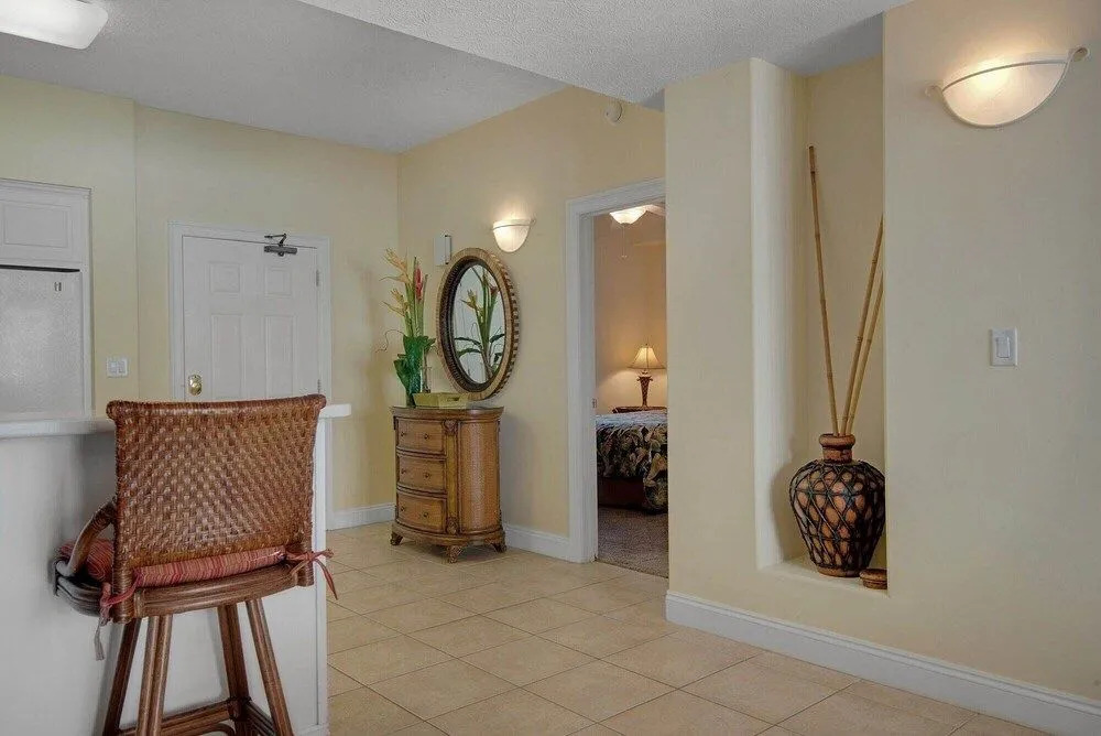Spectacular Gulf front Condo with Beach and Picnic Area Access - Unit 1406 by RedAwning