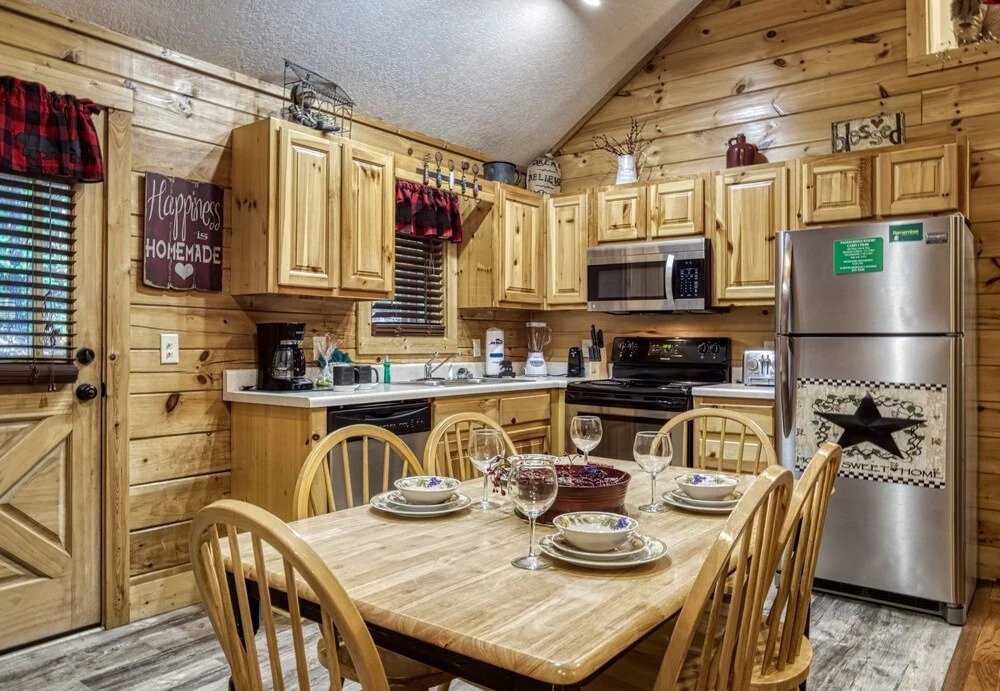ER306- A Smoky Mountain Dream- Great location- Close to town cabin