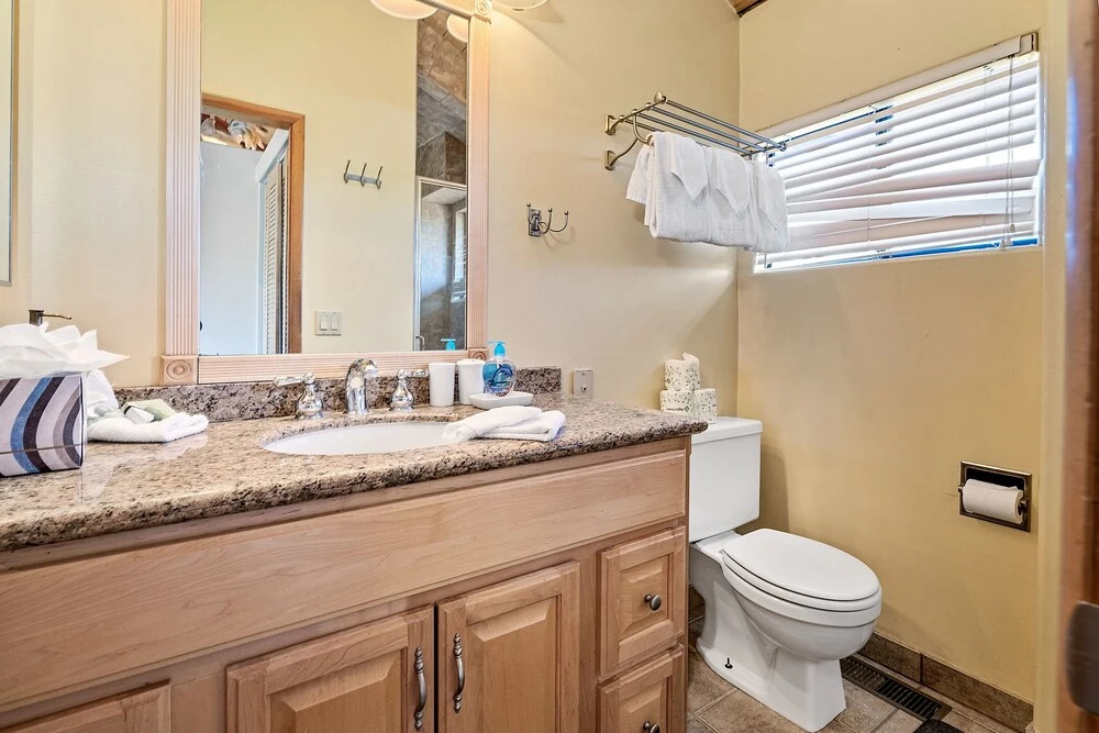 Big Bear Mountain Cabin - Spacious Mountain Home With Picturesque Views, Fast Internet! 3 Bedroom Cabin