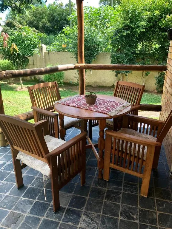 The Owls Thatch Guestcottage