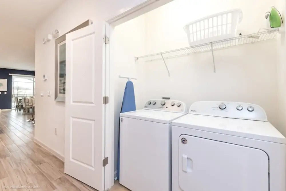 Beautiful Mansion With Private Pool, Close to Disney, Orlando Mansion 2659