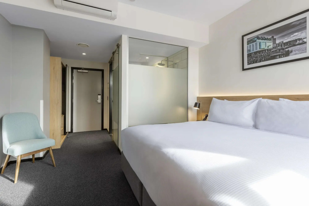 Oaks Wellington Hotel