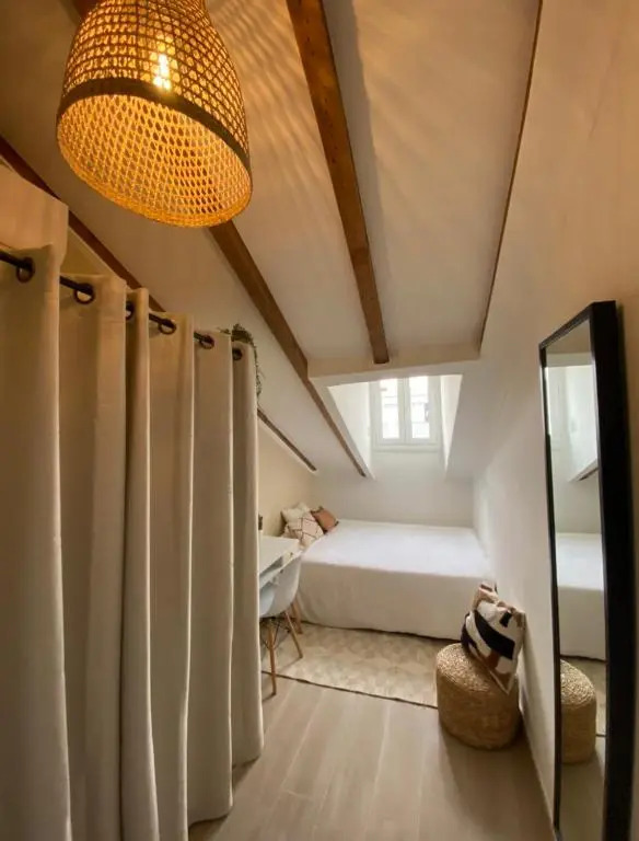 Lovely 1 Bedroom Apartment - Heart of Nice