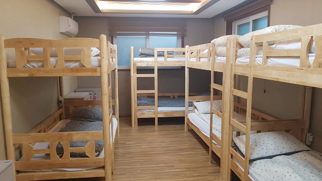 TreehouseUnseo GuestHouse