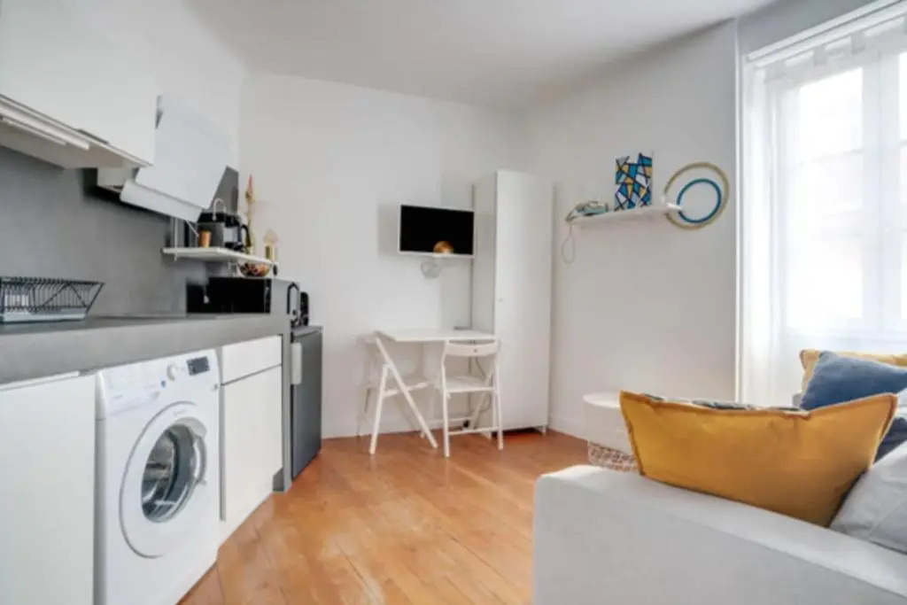 Cosy Studio In The Centre 500m From The Beach