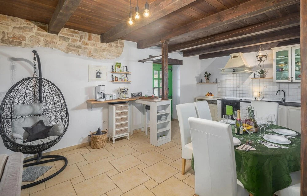 Lovely Home In Sorici