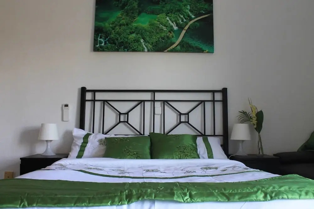1st Line Beach, 2-bed Apartment in Calahonda