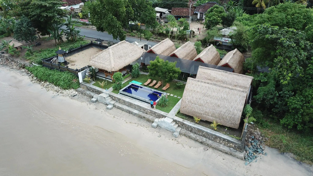 The Place Bungalow & Restaurant Sekotong