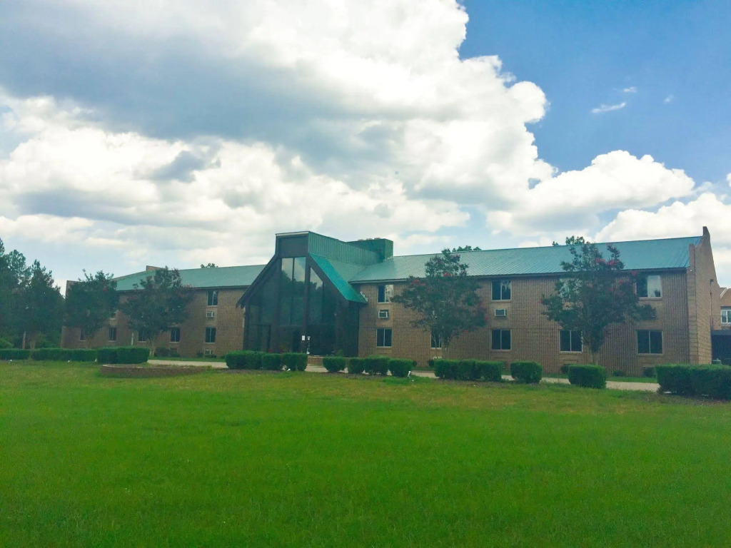 Carolina Pine Inn near Southern Pines-Pinehurst