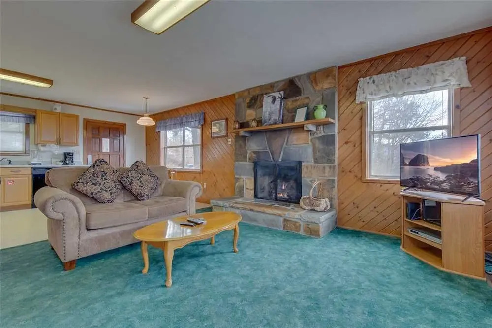 Crestview - Two Bedroom Cabin