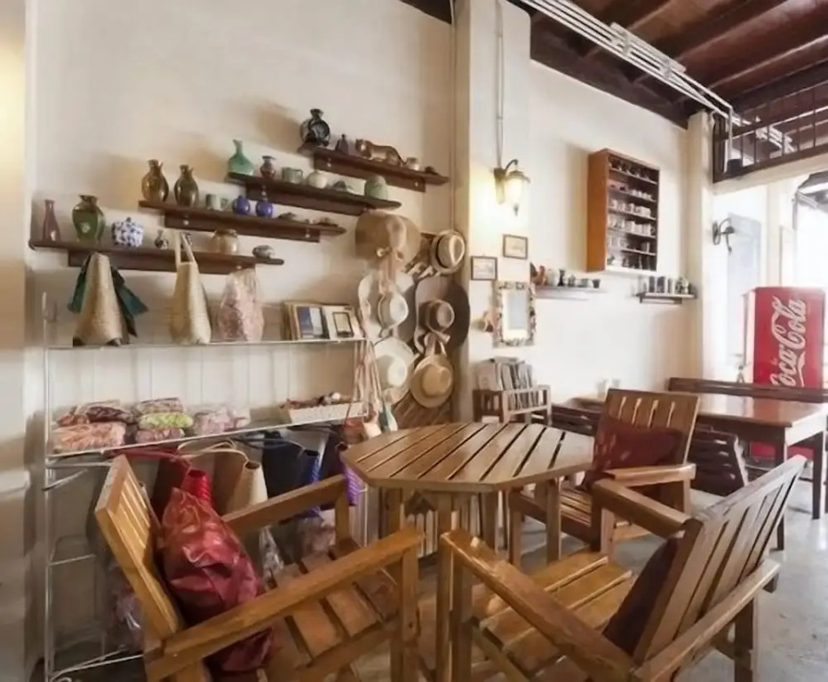 Gotum Hostel & Restaurant