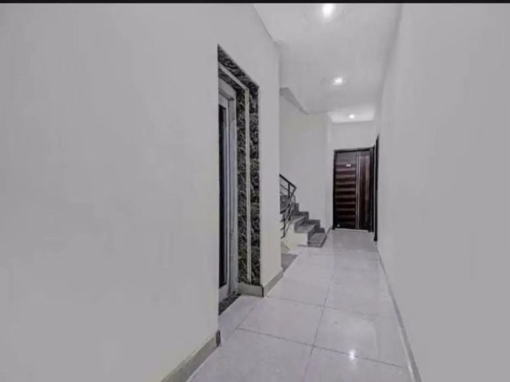 OYO Flagship 70305 Hotel Dg Dwarka Mor