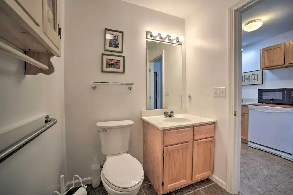 Bolton Landing Suite w/ Deck, Lake George Access