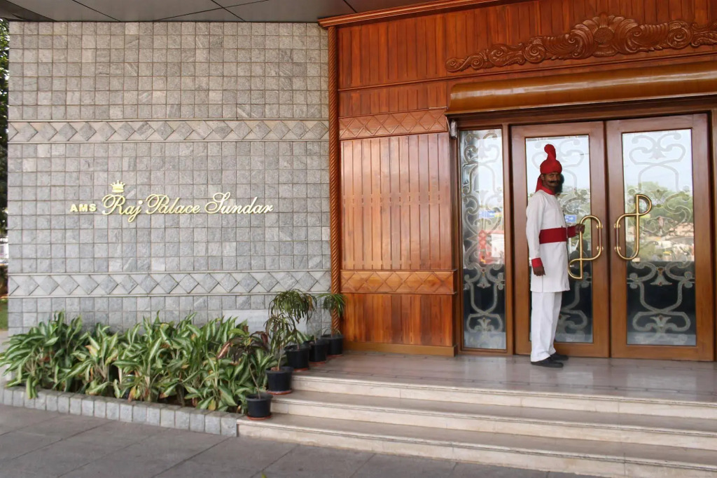 AMS Raj Palace Sundar