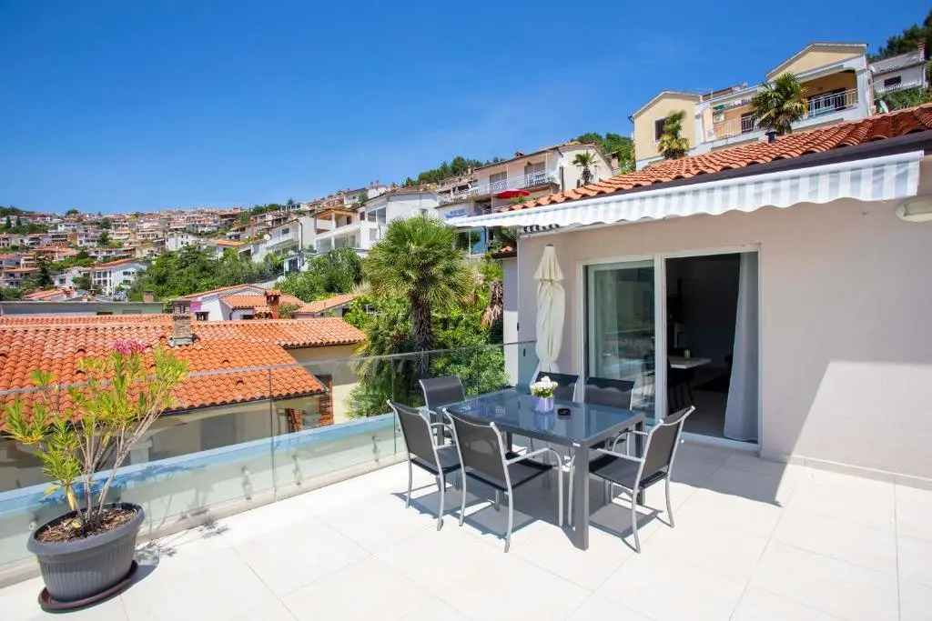 Apartment Panorama