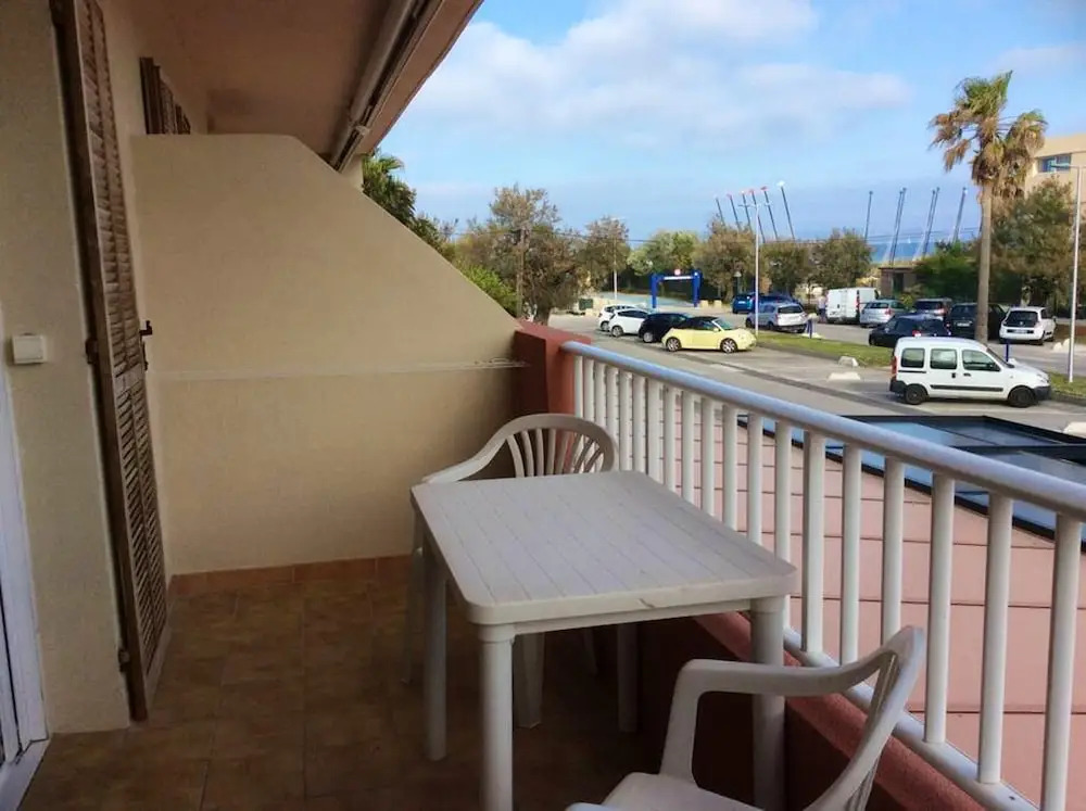 Studio in Hyères, With Wonderful sea View, Enclosed Garden and Wifi - 50 m From the Beach