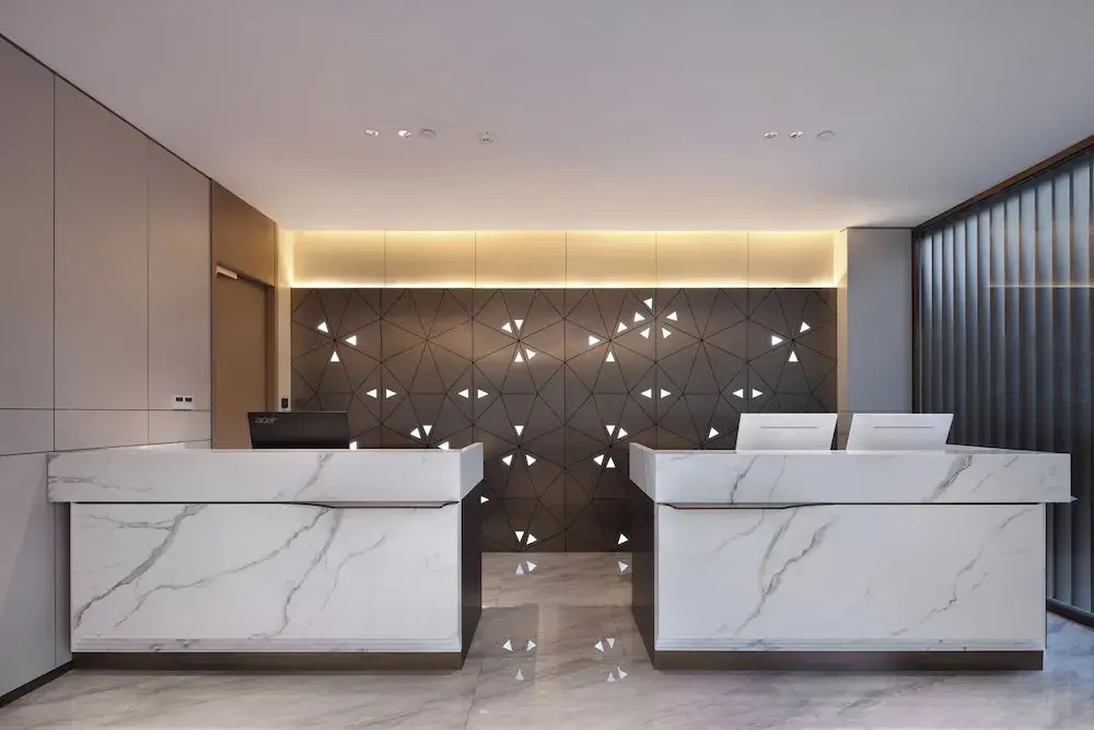 Jinglai Zhenxuan Shanghai Tongji Hospital Xincun Road Subway Station Hotel